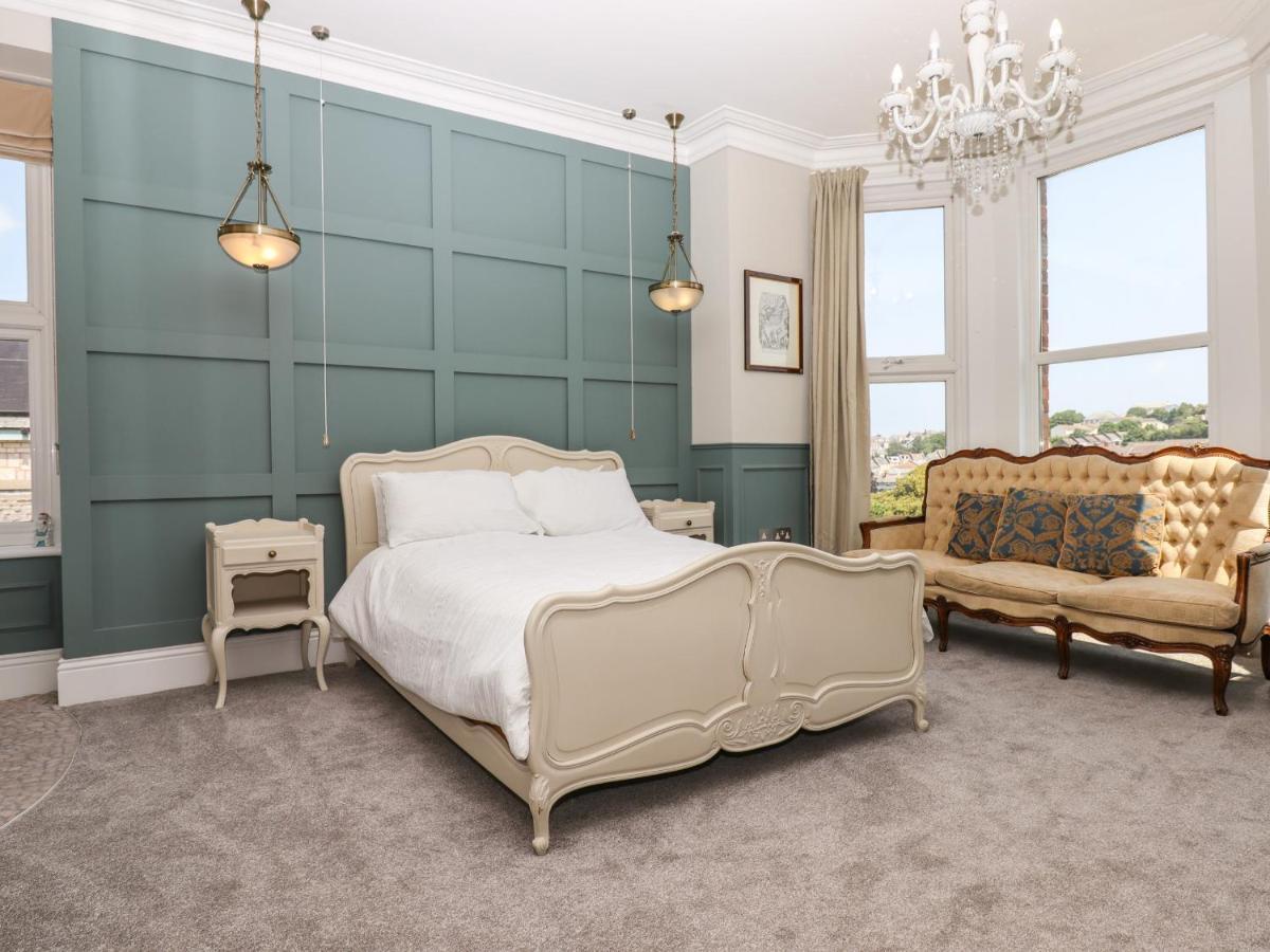일프러컴 Bradley House 빌라 외부 사진